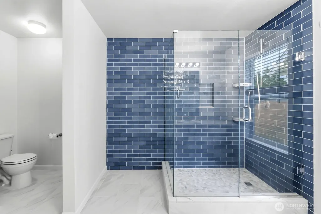 3230 Huffman Hill Boulevard Dupont WA 98327