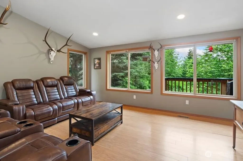 514 Bywater Way Port Ludlow WA 98365