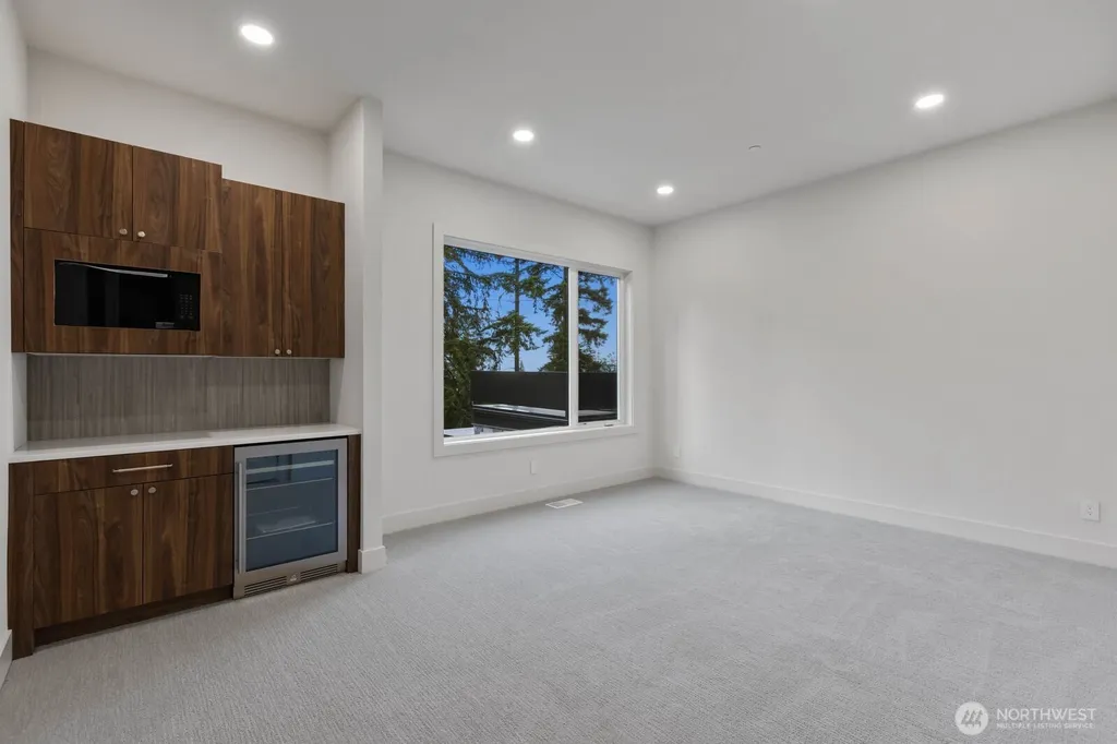 6020 175th Court SE Bellevue WA 98006