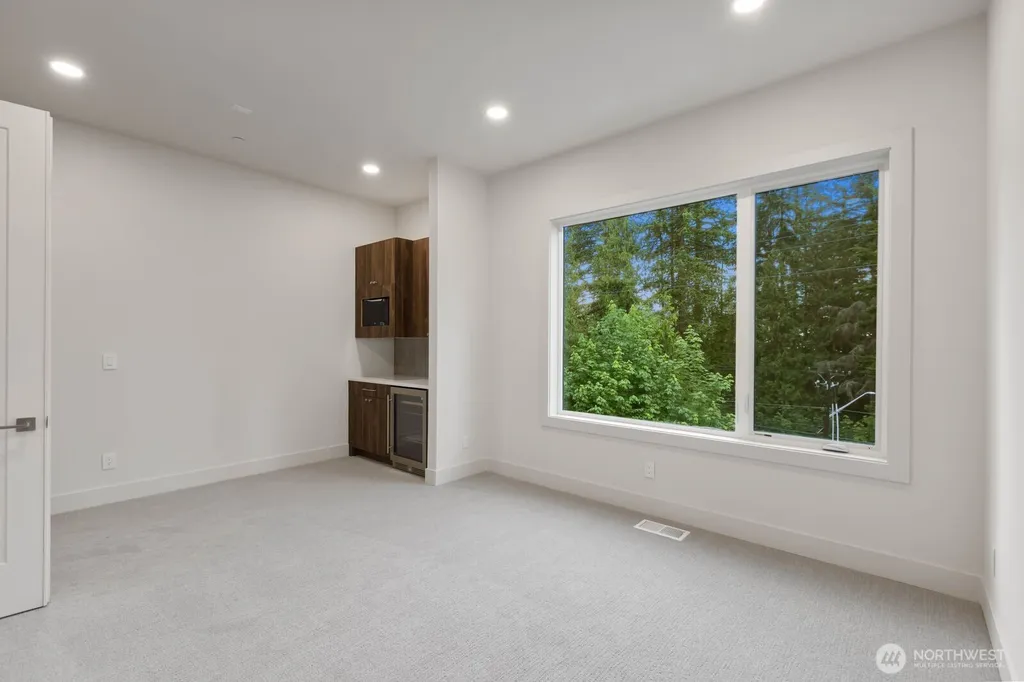 6020 175th Court SE Bellevue WA 98006