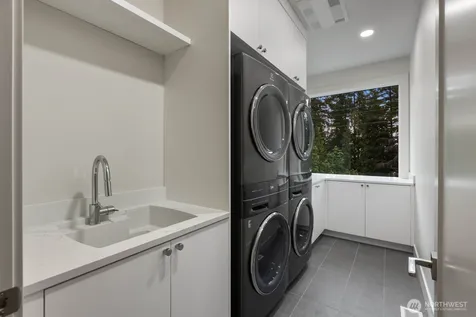 6020 175th Court SE Bellevue WA 98006