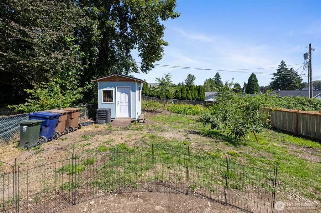 1213 E 59th Street Tacoma WA 98404