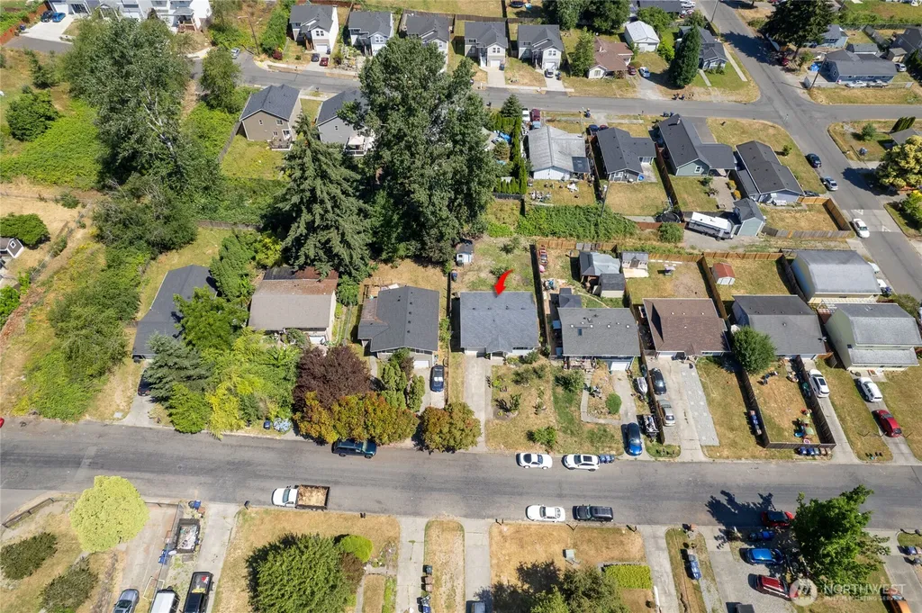 1213 E 59th Street Tacoma WA 98404