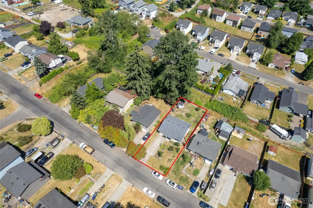 1213 E 59th Street Tacoma WA 98404