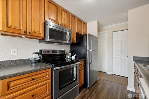 1213 E 59th Street Tacoma WA 98404