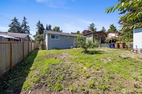 1213 E 59th Street Tacoma WA 98404