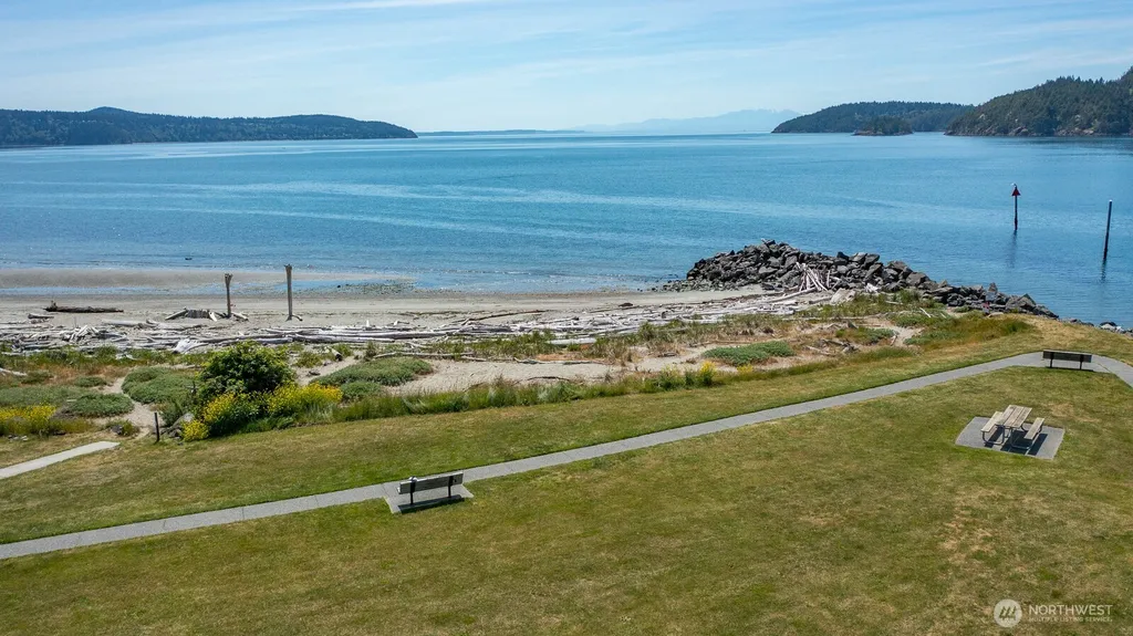 5909 Flounder Bay Lane Anacortes WA 98221