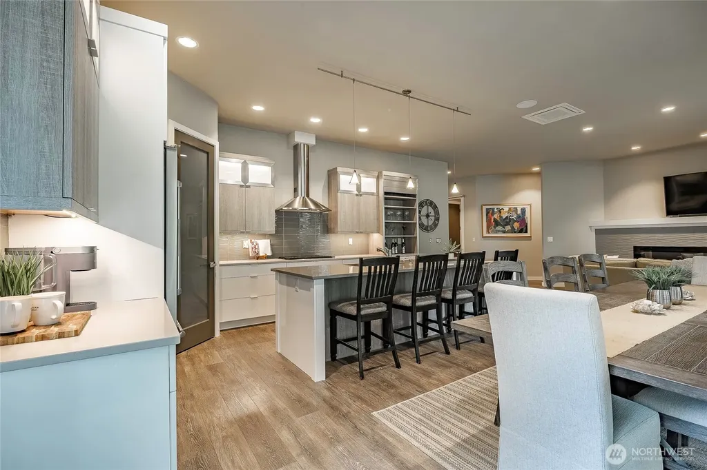 5427 Wood Duck Loop Blaine WA 98230