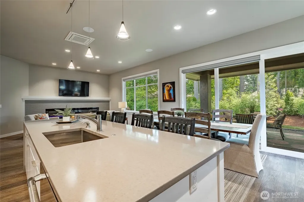 5427 Wood Duck Loop Blaine WA 98230