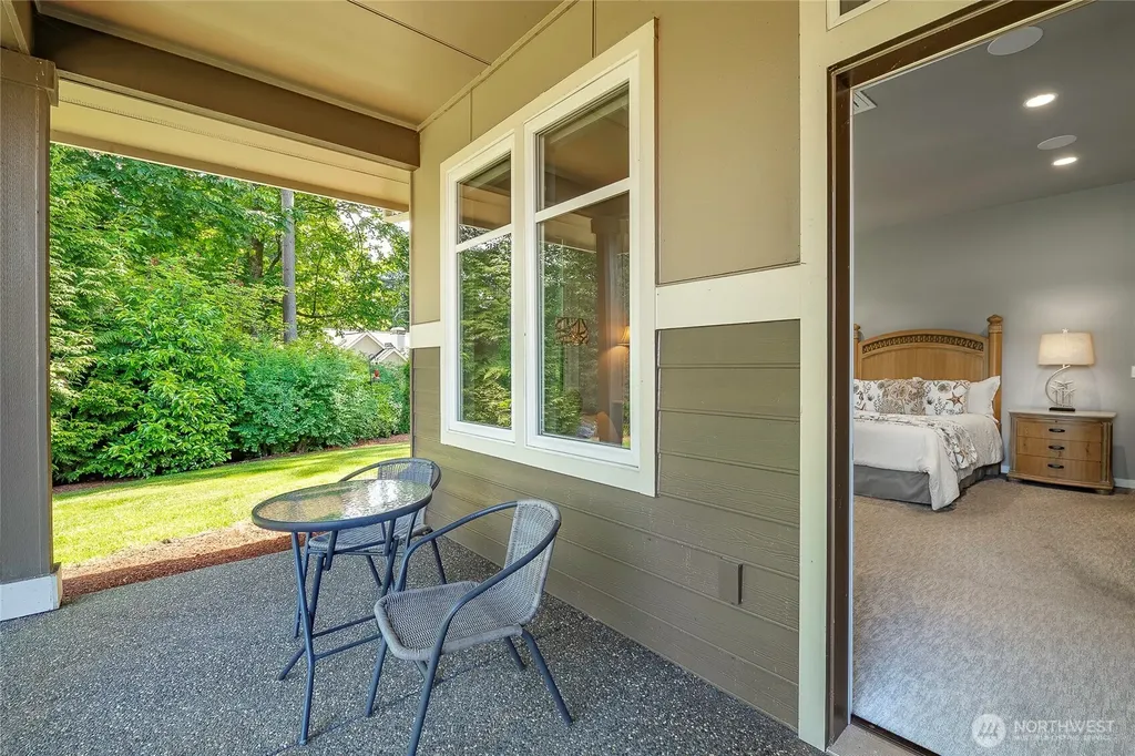 5427 Wood Duck Loop Blaine WA 98230