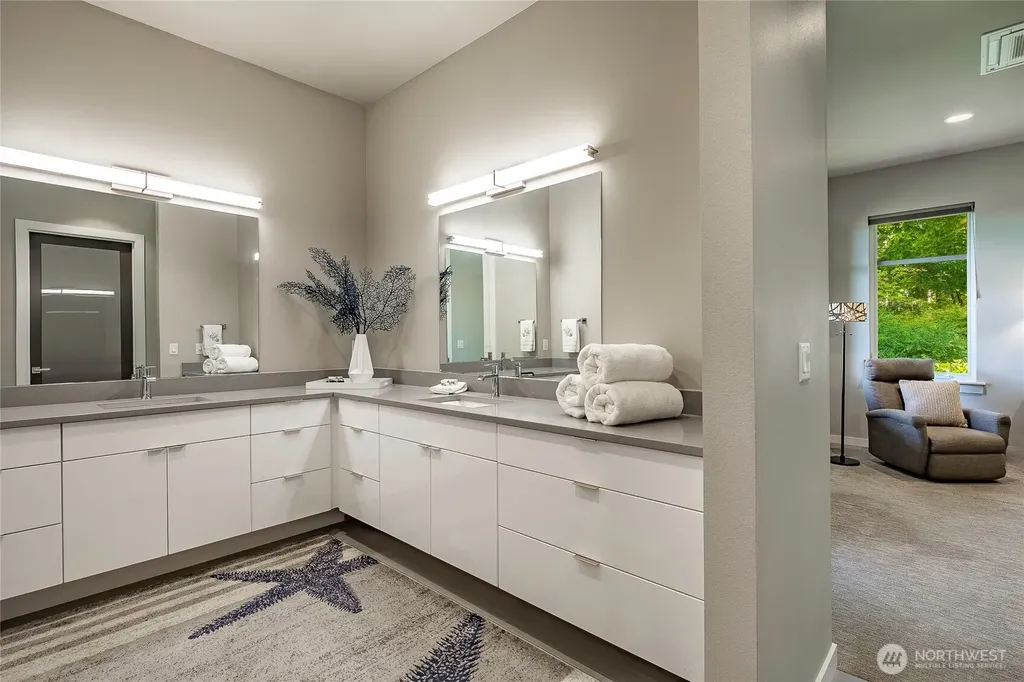 5427 Wood Duck Loop Blaine WA 98230