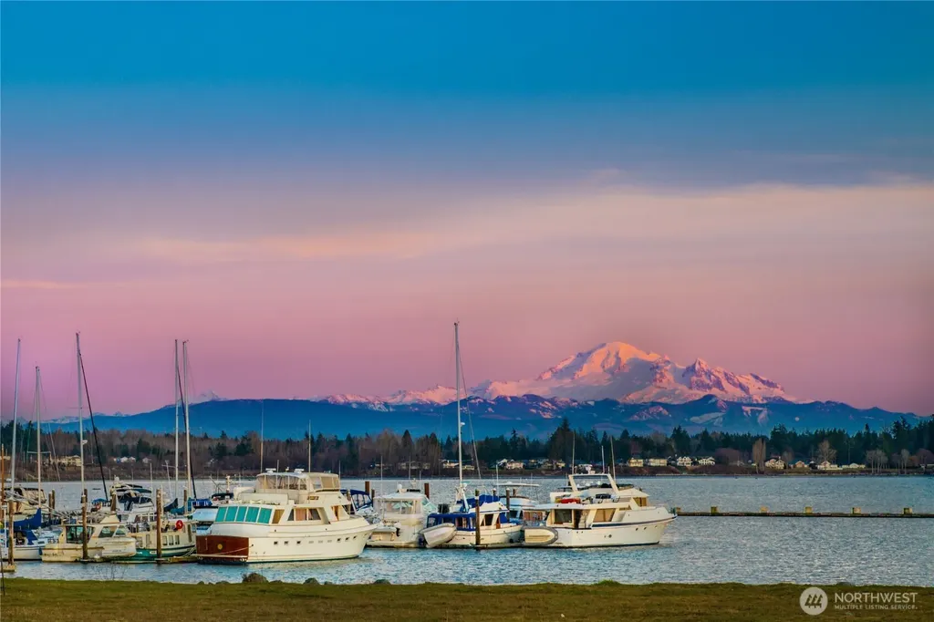 5427 Wood Duck Loop Blaine WA 98230