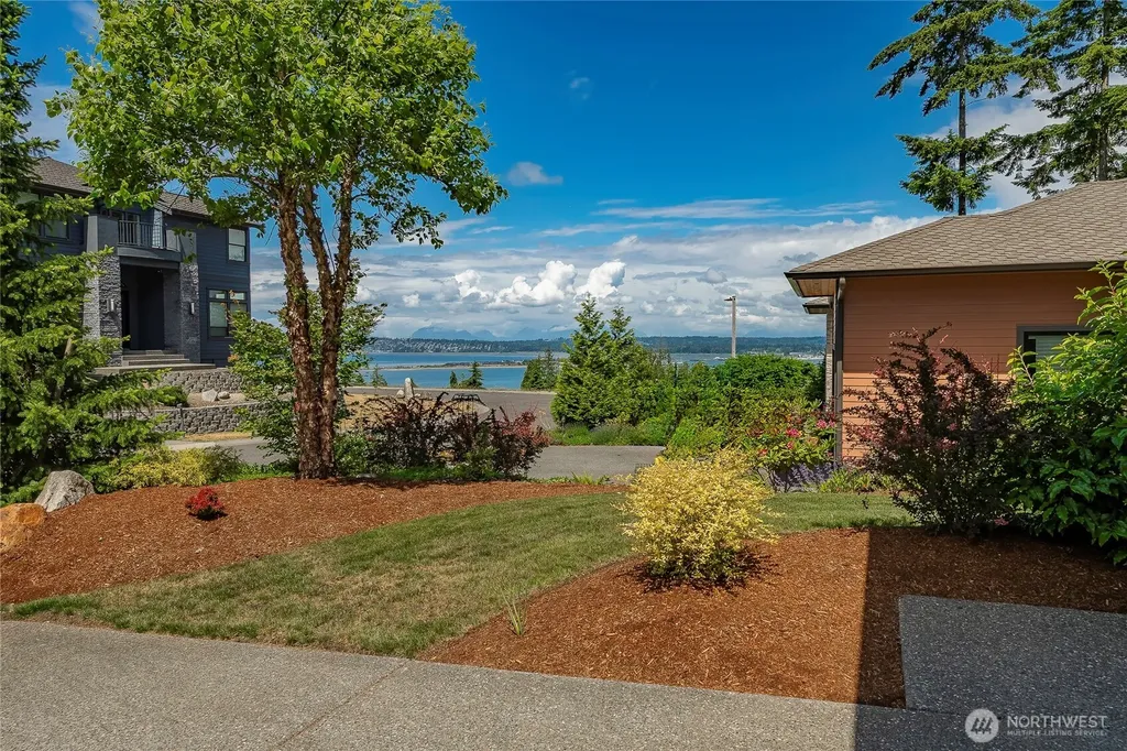 5427 Wood Duck Loop Blaine WA 98230