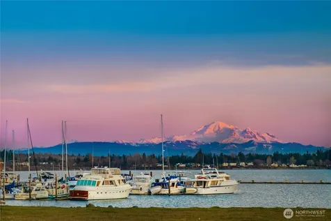 5427 Wood Duck Loop Blaine WA 98230