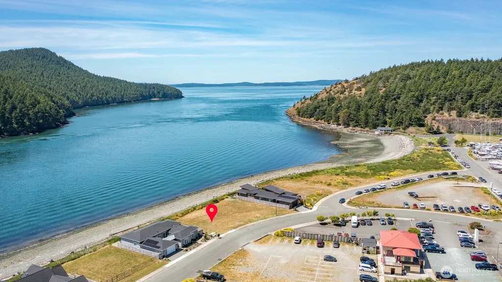 2207 Skyline Way Anacortes WA 98221