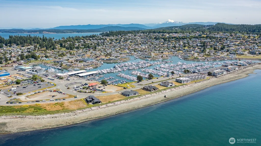 2207 Skyline Way Anacortes WA 98221