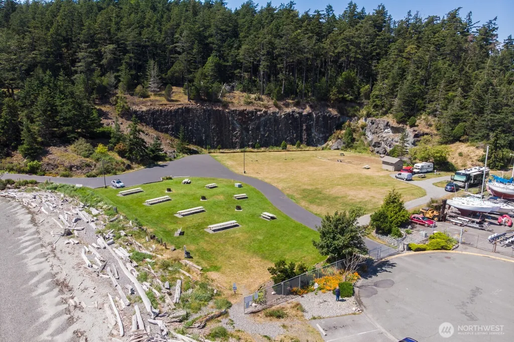 2207 Skyline Way Anacortes WA 98221
