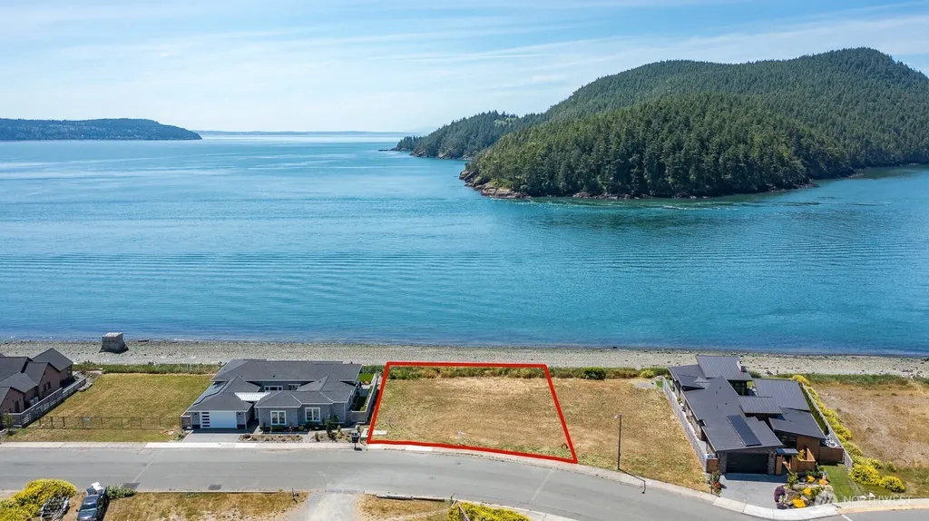2207 Skyline Way Anacortes WA 98221