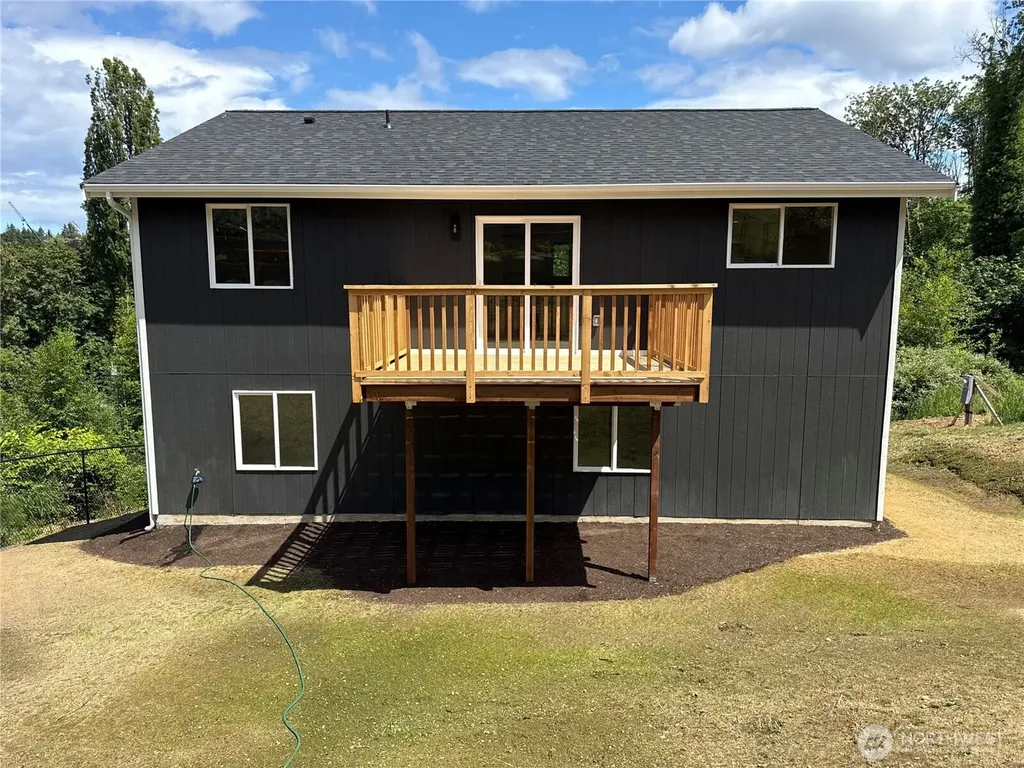 7828 E Jessica Way Port Orchard WA 98366