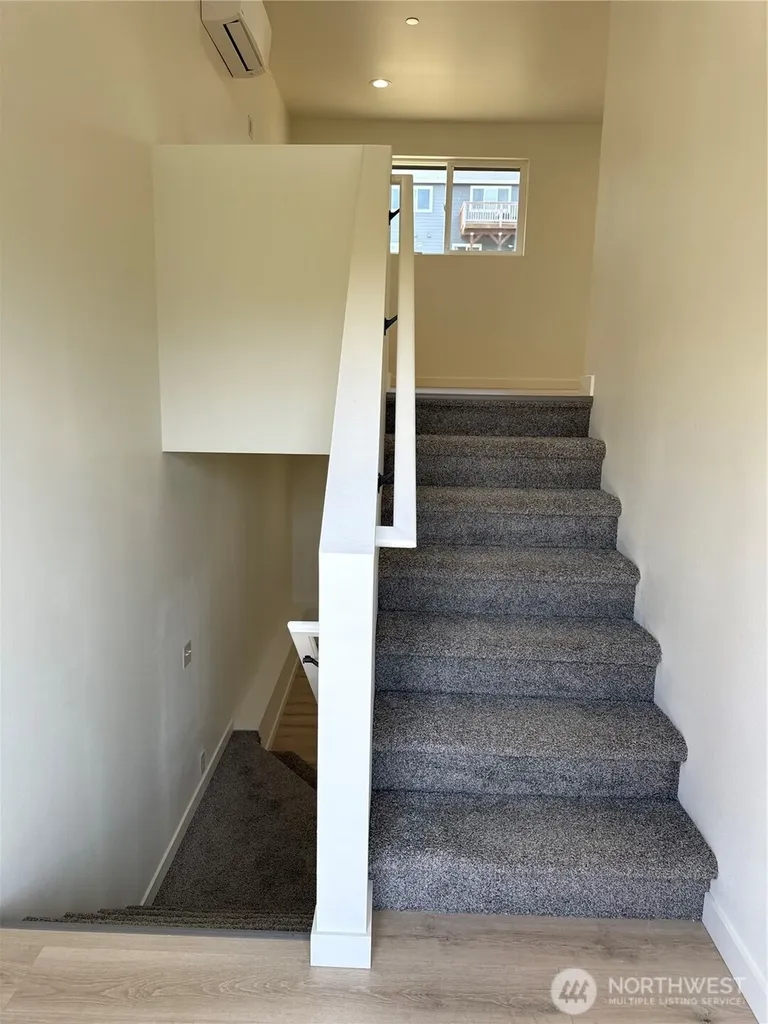 7828 E Jessica Way Port Orchard WA 98366