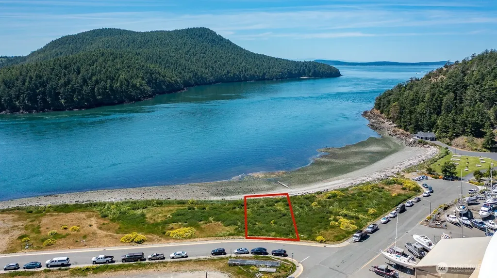 5915 Flounder Bay Lane Anacortes WA 98221