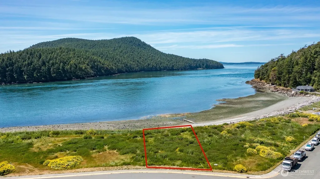 5915 Flounder Bay Lane Anacortes WA 98221