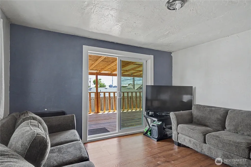 9871 Highland Drive NE Moses Lake WA 98837