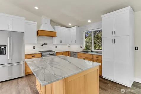 3323 Lake Drive Lake Stevens WA 98258