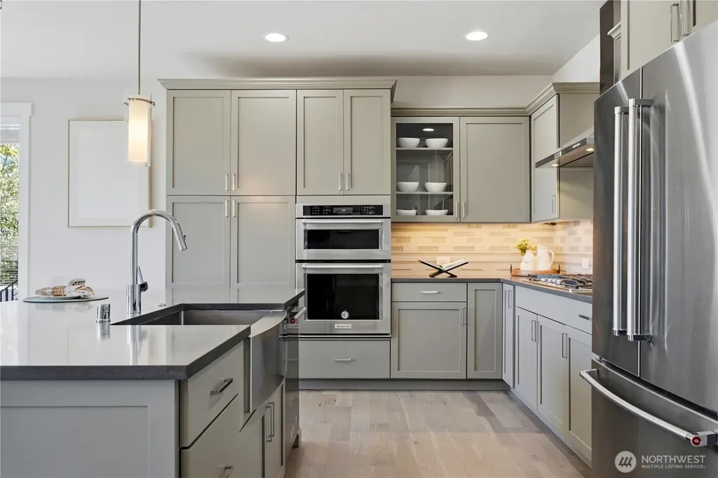 20360 132nd Avenue NE Woodinville WA 98072