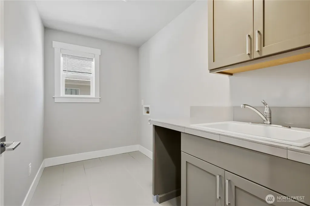 20360 132nd Avenue NE Woodinville WA 98072