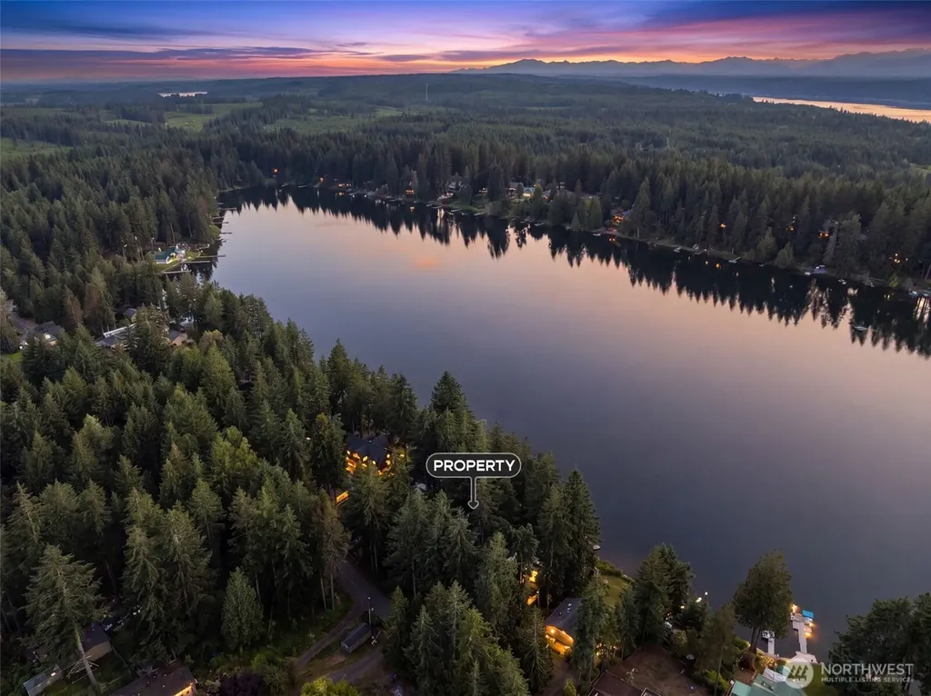 861 E Trails End Drive Belfair WA 98528