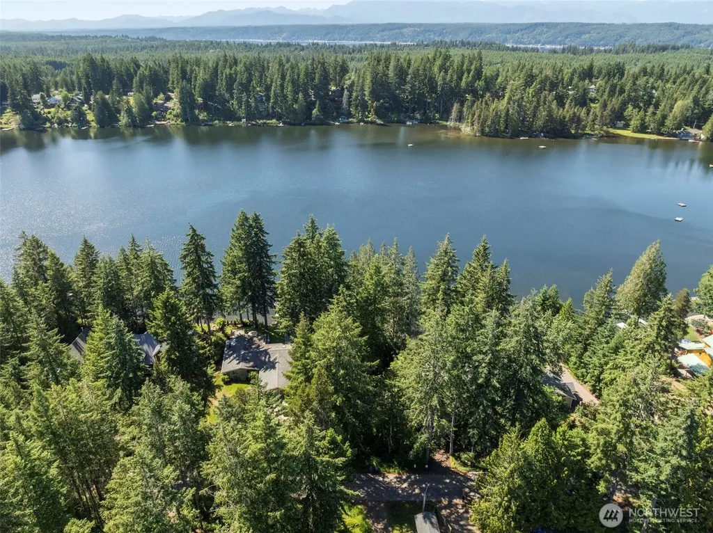 861 E Trails End Drive Belfair WA 98528