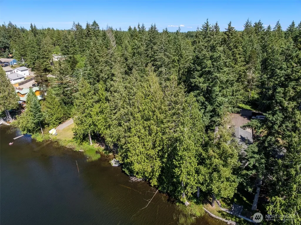 861 E Trails End Drive Belfair WA 98528