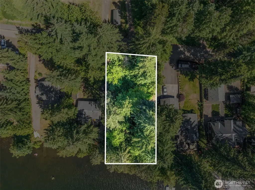861 E Trails End Drive Belfair WA 98528