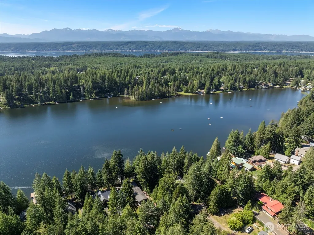 861 E Trails End Drive Belfair WA 98528