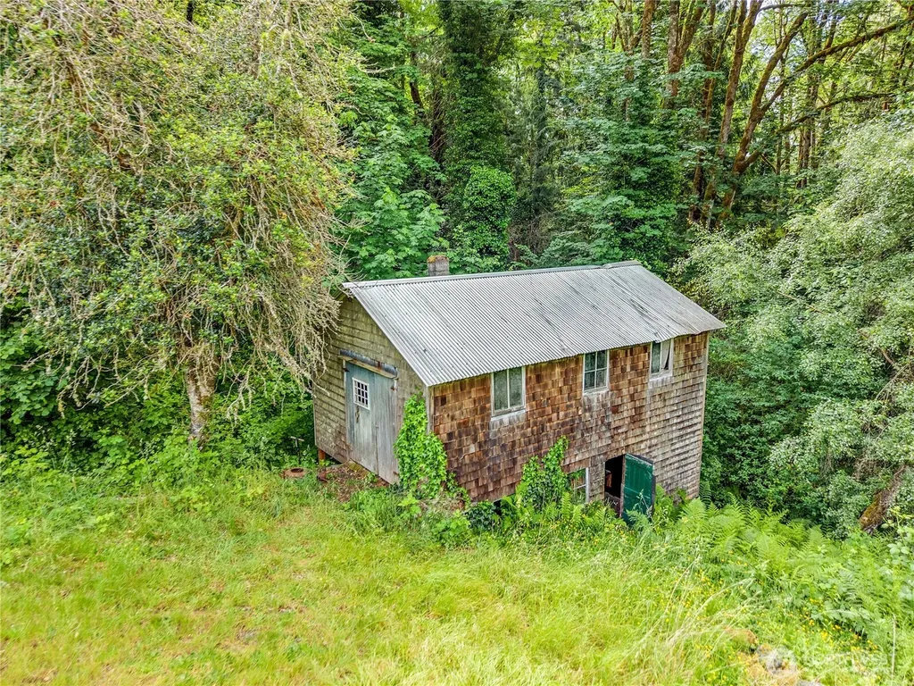 4469 NW Anderson Hill Road Silverdale WA 98383