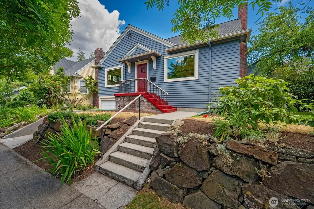 2562 6th Avenue W Seattle WA 98119
