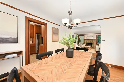 2562 6th Avenue W Seattle WA 98119