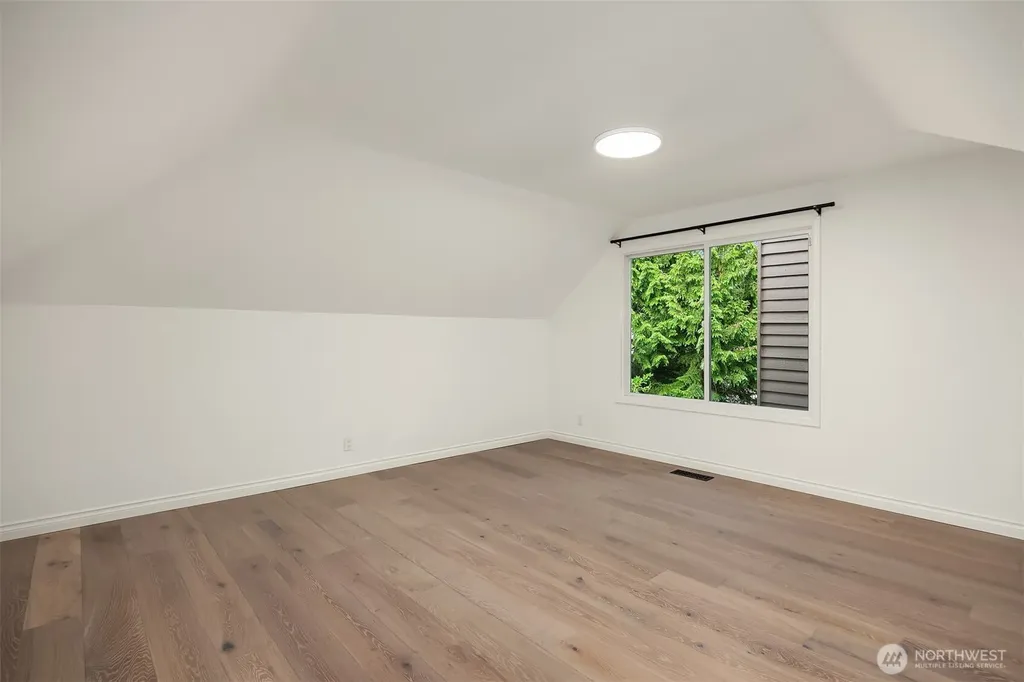 22213 NE 31st Street Sammamish WA 98074