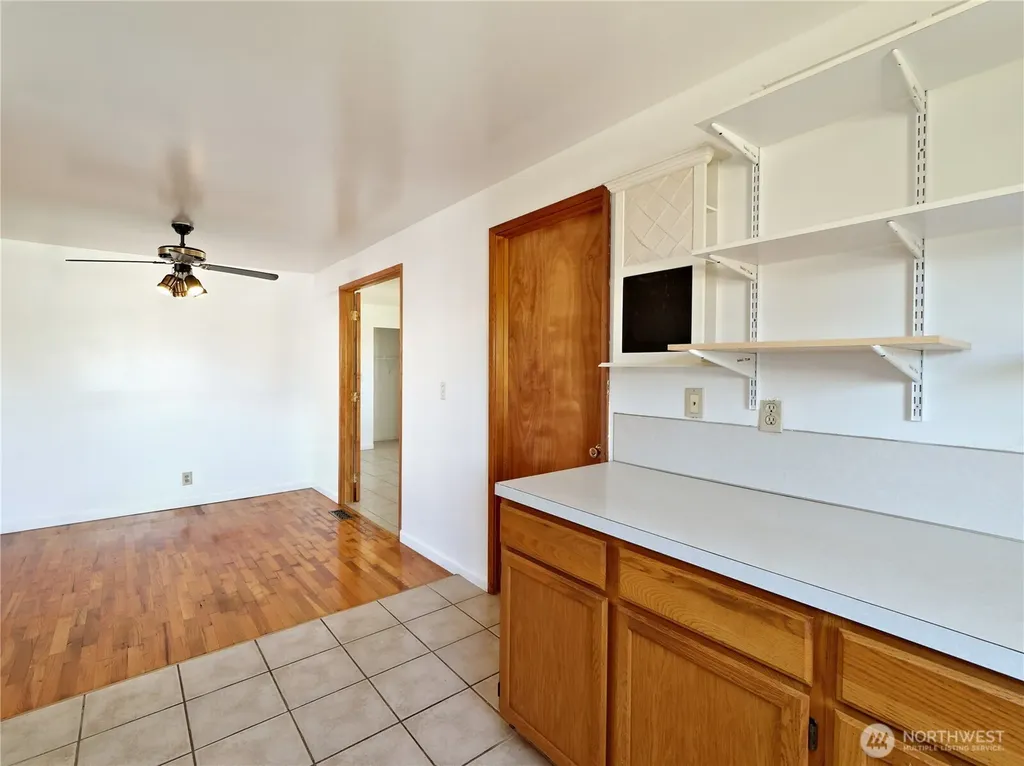 6811 27th Avenue S Seattle WA 98108