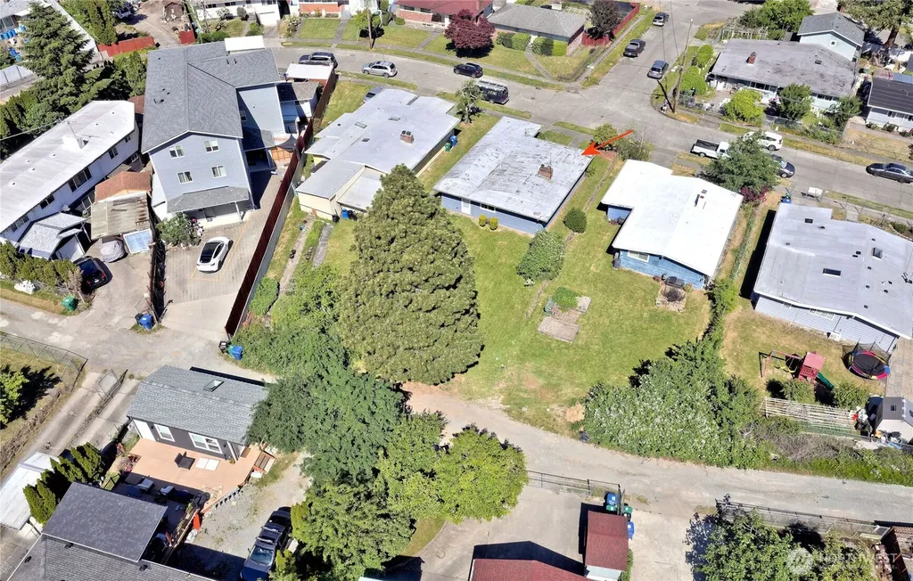 6811 27th Avenue S Seattle WA 98108