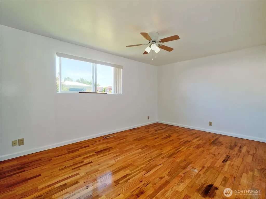6811 27th Avenue S Seattle WA 98108
