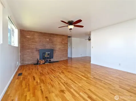 6811 27th Avenue S Seattle WA 98108