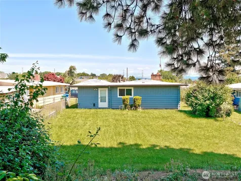 6811 27th Avenue S Seattle WA 98108
