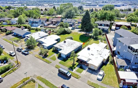 6811 27th Avenue S Seattle WA 98108