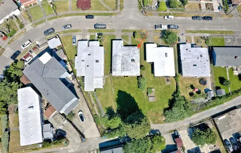 6811 27th Avenue S Seattle WA 98108