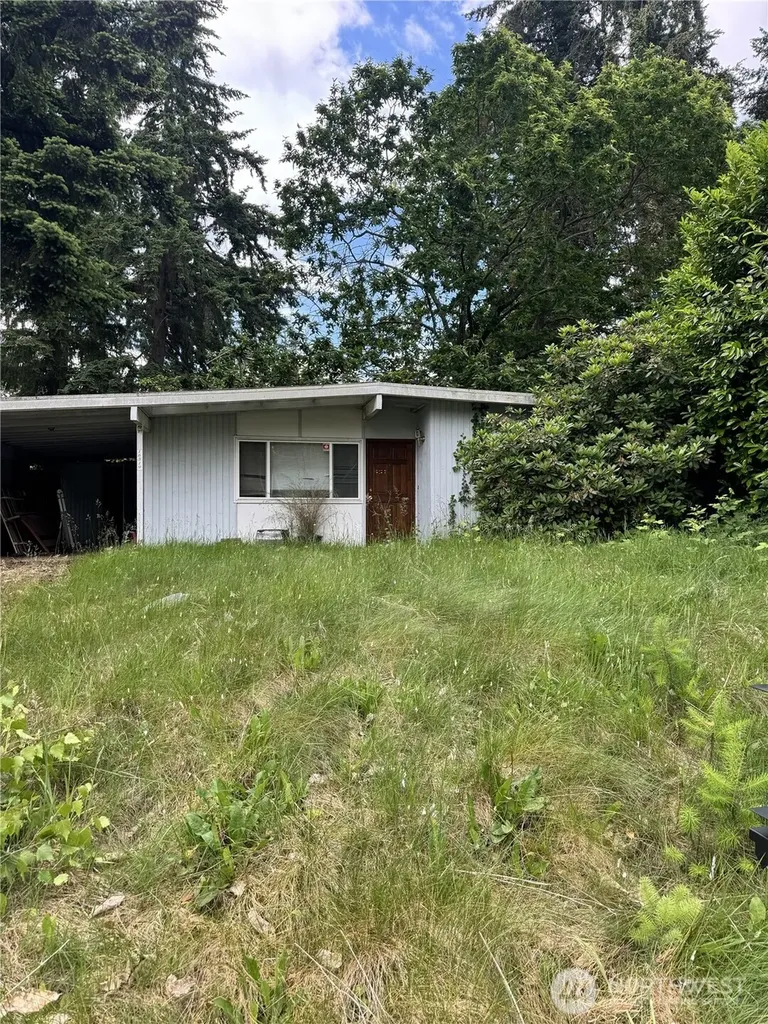 16519 NE 16th Place Bellevue WA 98008