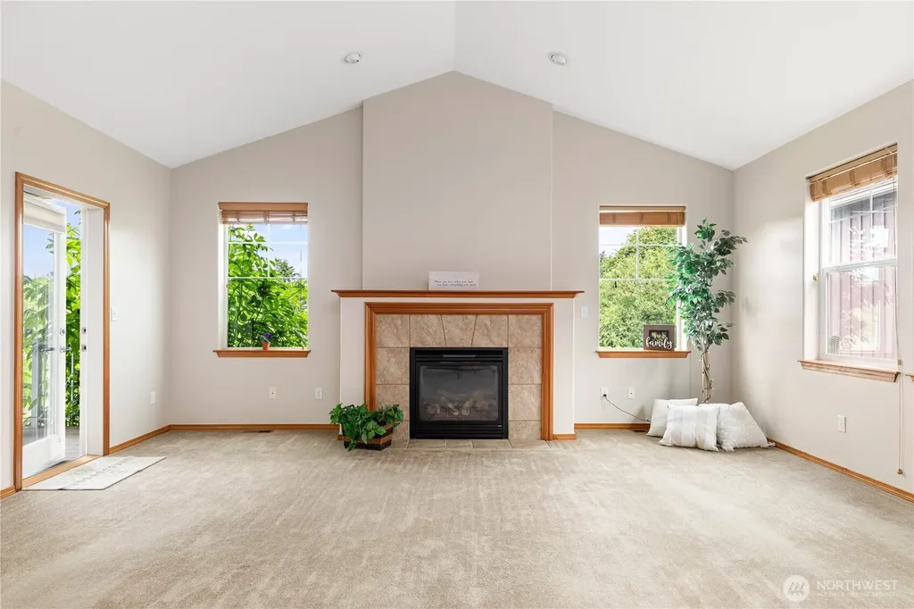 2358 SW Winchester Street Oak Harbor WA 98277