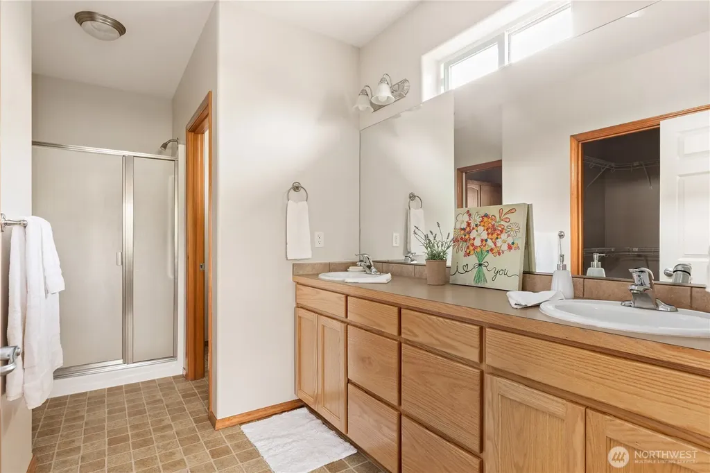 2358 SW Winchester Street Oak Harbor WA 98277