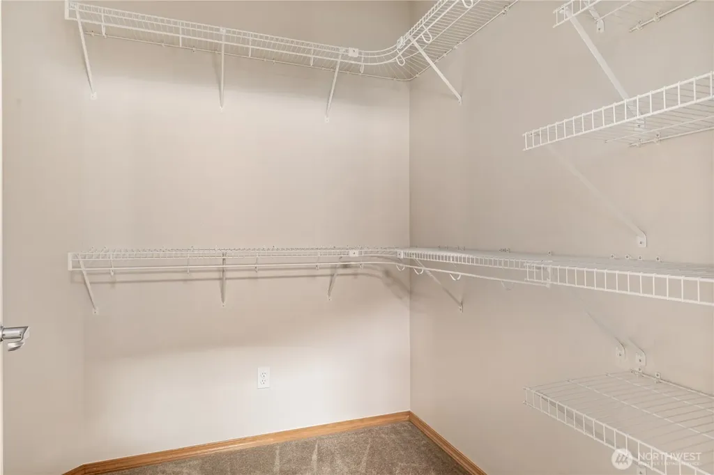 2358 SW Winchester Street Oak Harbor WA 98277